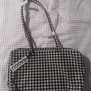 BAGGU Black and White Gingham medium bowler